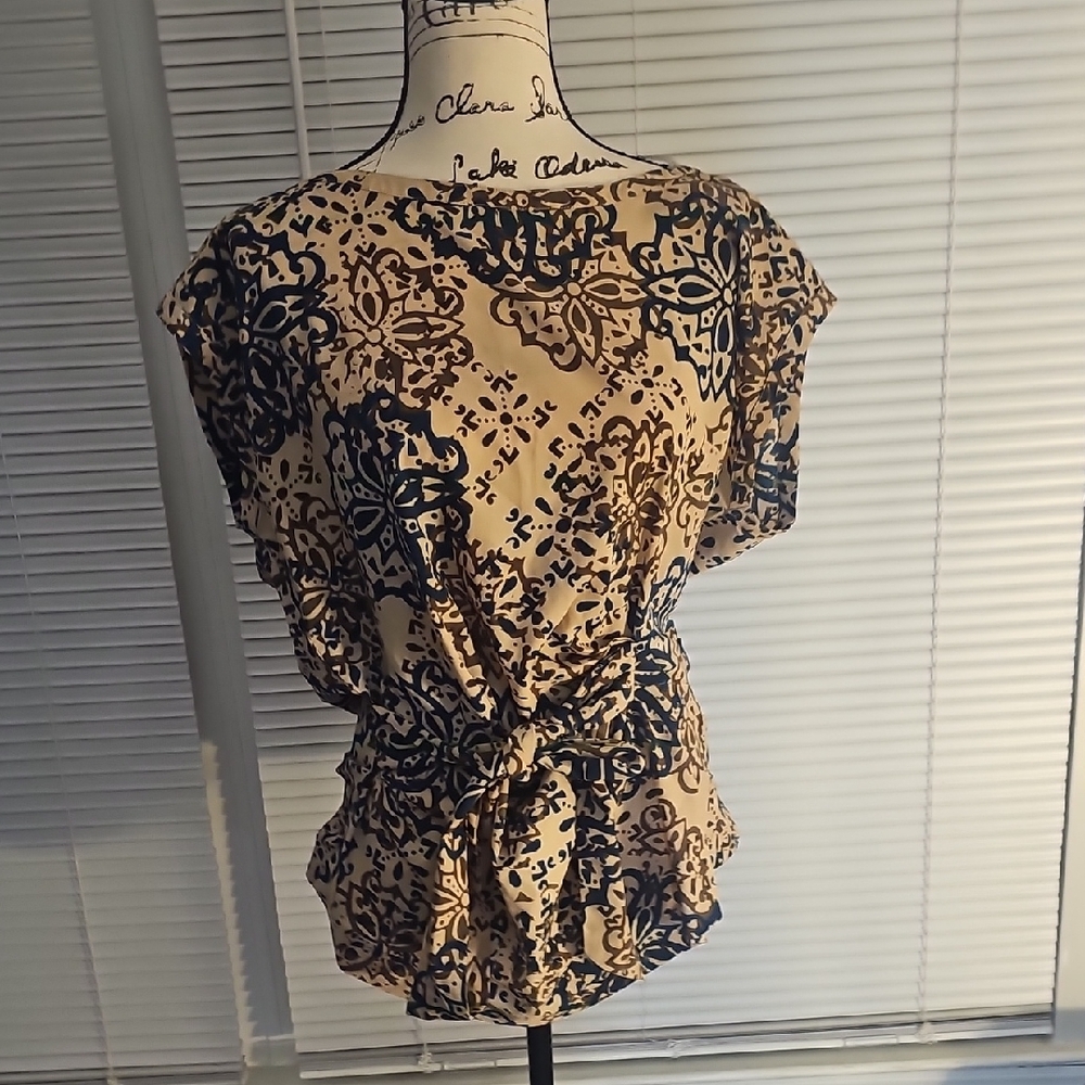 Stylish Women's Top in Brown and Black